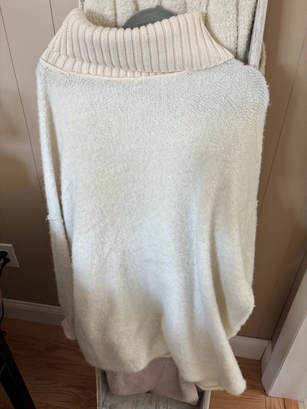 Free People Milo Turtleneck Sweater NWT - Picture 2 of 7